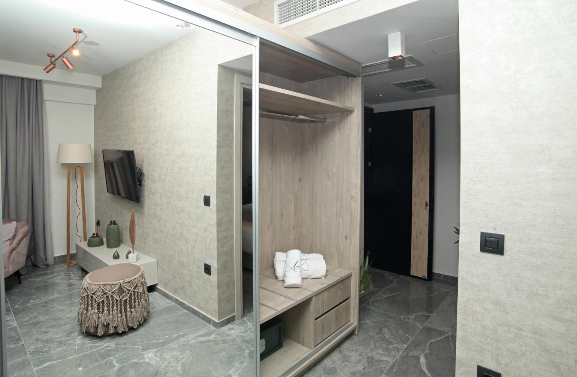 Athinais Luxury Apartments Hanioti Bagian luar foto