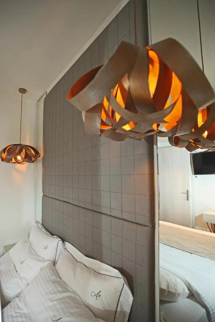 Athinais Luxury Apartments Hanioti Bagian luar foto
