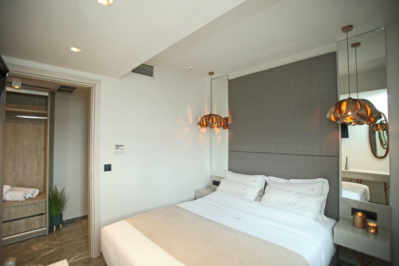Athinais Luxury Apartments Hanioti Bagian luar foto