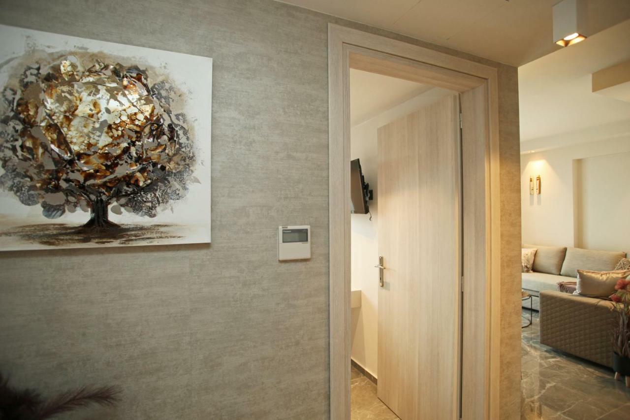 Athinais Luxury Apartments Hanioti Bagian luar foto