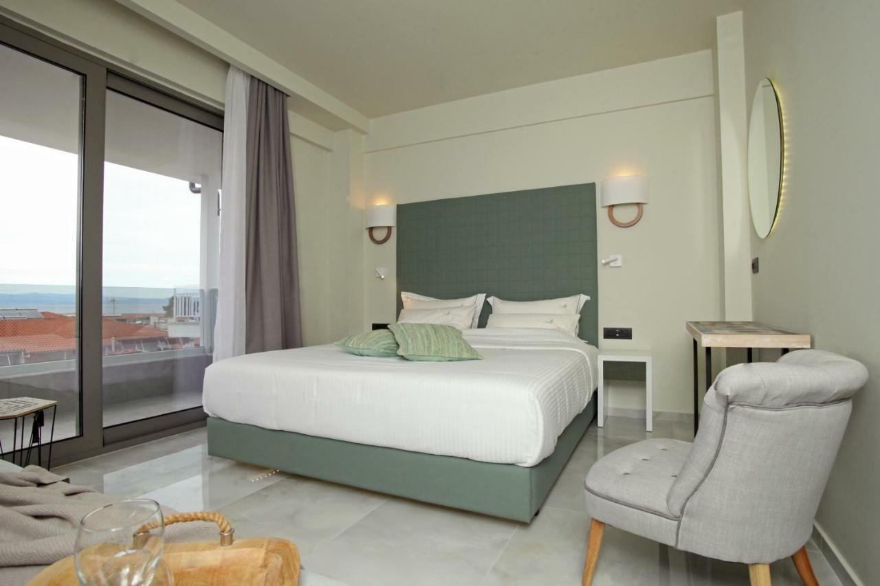 Athinais Luxury Apartments Hanioti Bagian luar foto