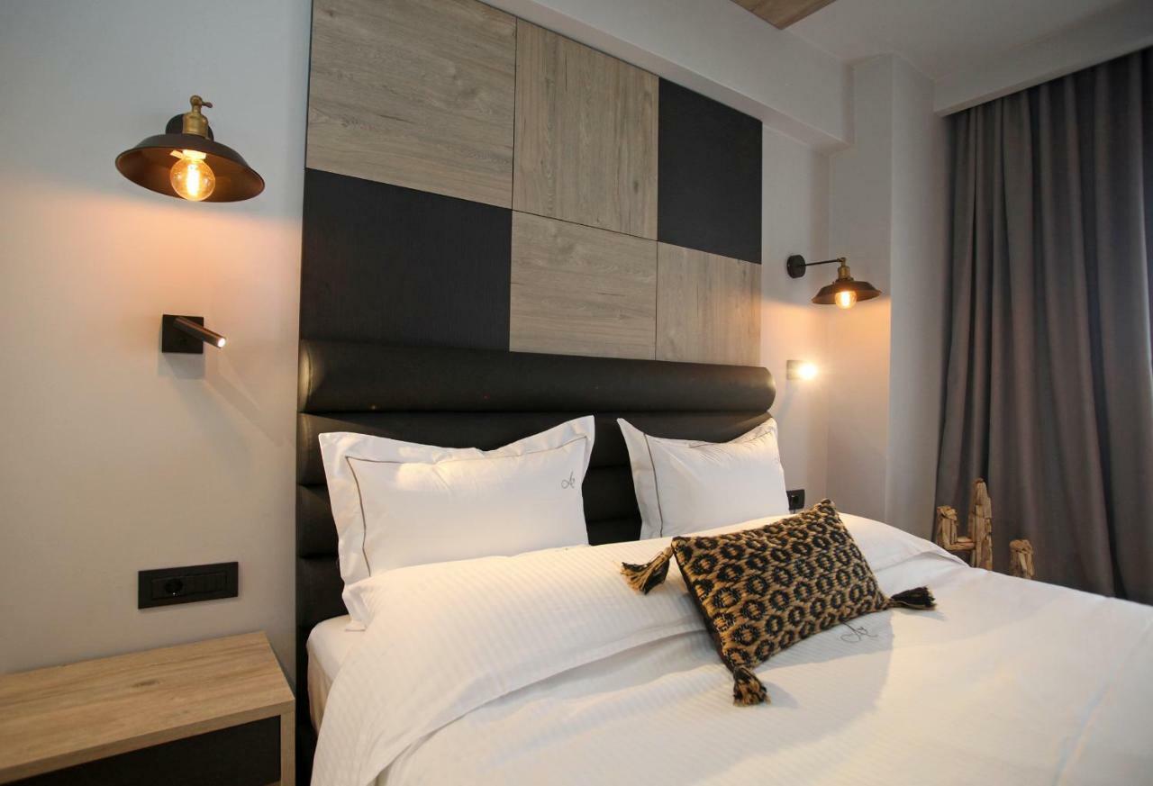 Athinais Luxury Apartments Hanioti Bagian luar foto