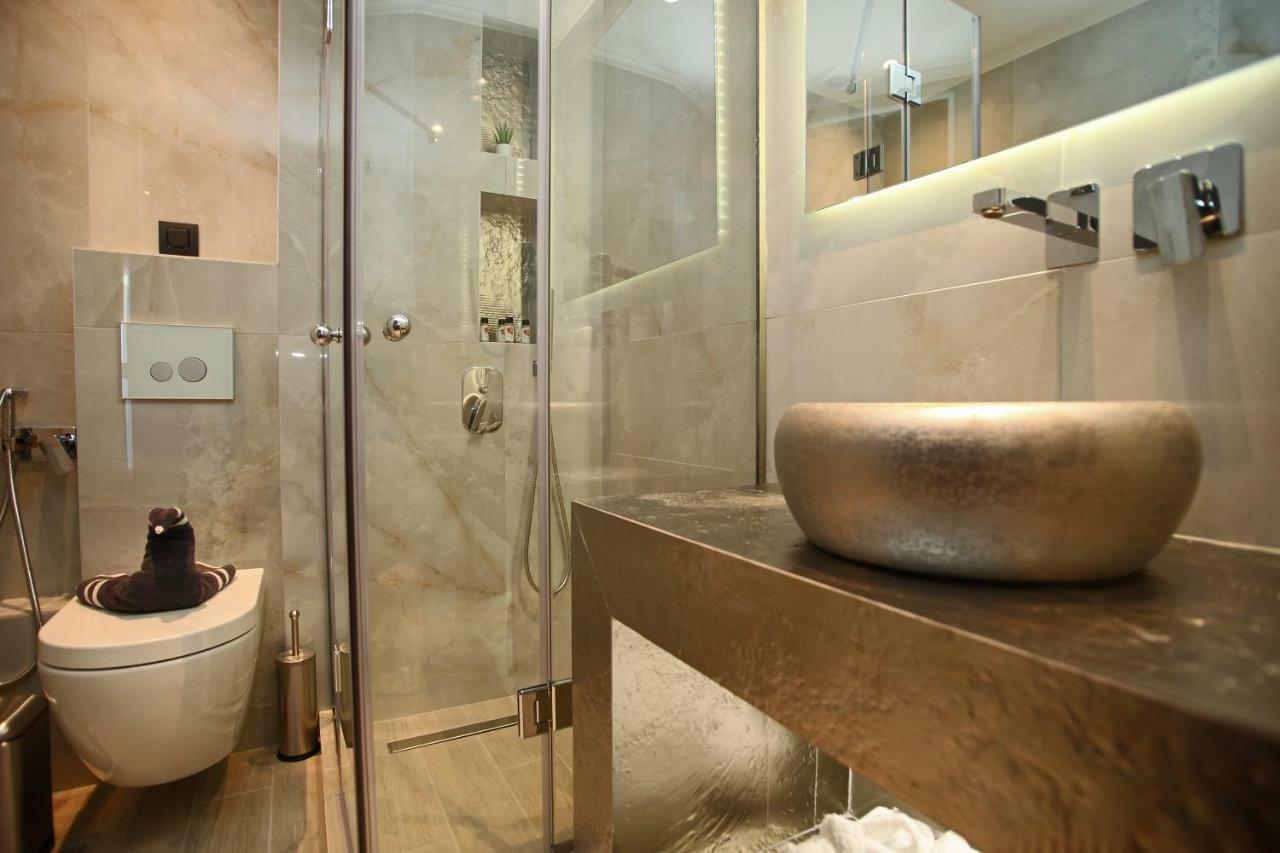 Athinais Luxury Apartments Hanioti Bagian luar foto
