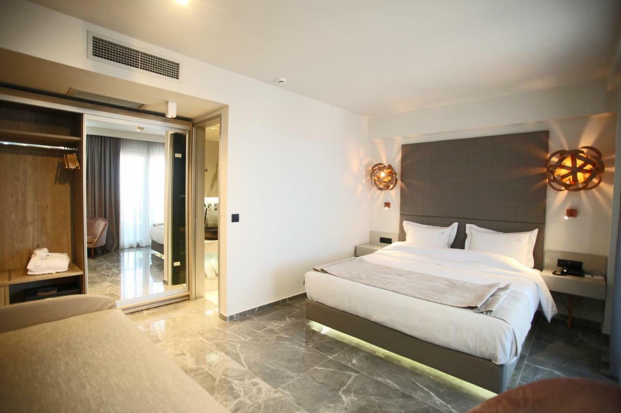 Athinais Luxury Apartments Hanioti Bagian luar foto